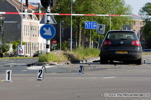 Foto Motorrijder zwaar gewond bij ongeval op Amsterdamsevaart in Haarlem 