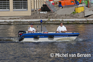 Foto Lijk gevonden in het water aan de Noord Schalkwijkerweg in Haarlem