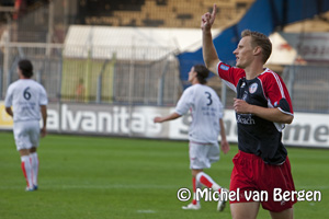 Foto HFC Haarlem doet thuis goede zaken tegen FC Emmen (4-0)