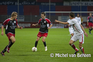 Foto HFC Haarlem doet thuis goede zaken tegen FC Emmen (4-0)