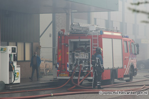 Foto's zeer grote brand Marconistraat Hillegom